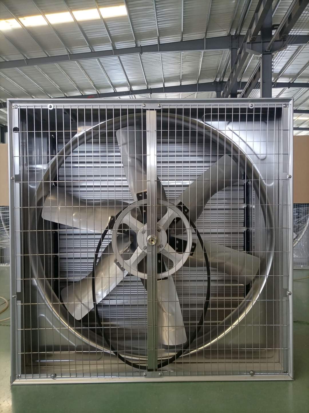 شفاط تهوية جداري كبير