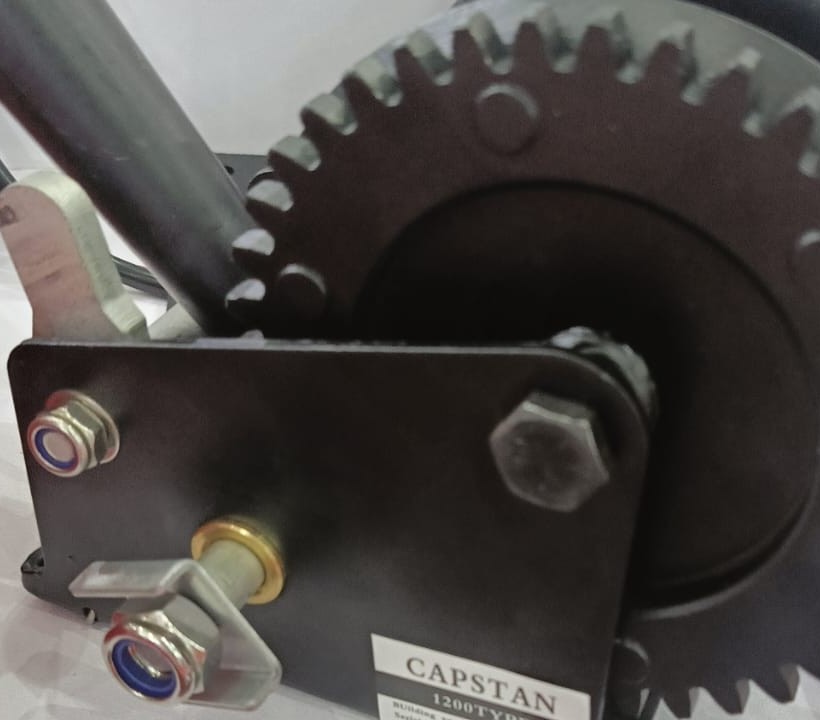 وحدة رفع وضبط لخطوط الشرب